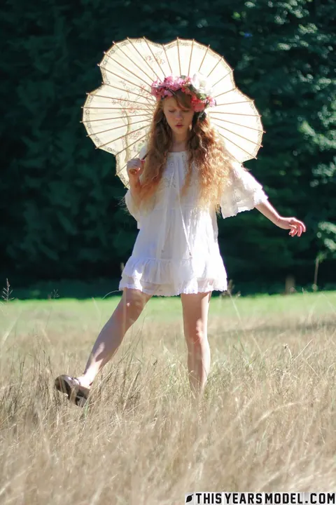 Slim Redhead Strips Out of Her Skirt Outdoors – photo 4 of 15