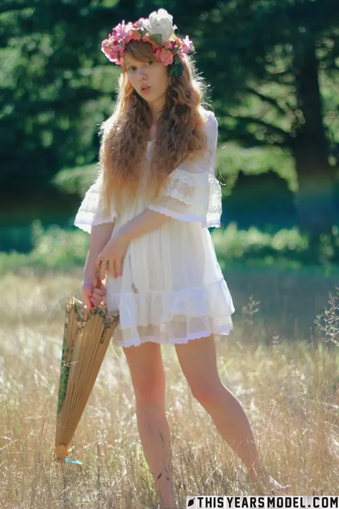 Slim Redhead Strips Out of Her Skirt Outdoors – photo 6 of 15