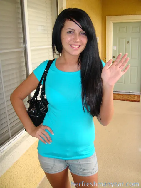 Skyla Paige: Black-Haired Woman Strips and Fingers Her Pussy – photo 1 of 17