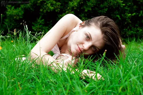 Thick Brunette Fingers Her Hairy Pussy Outdoors in Panties – photo 4 of 16