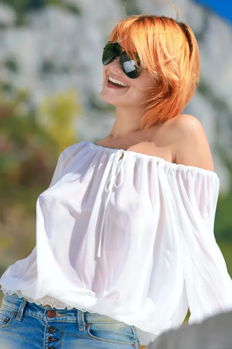 Violla A: Ukrainian Redhead with Short Hair Spreads Her Pussy Outdoors – photo 2 of 20