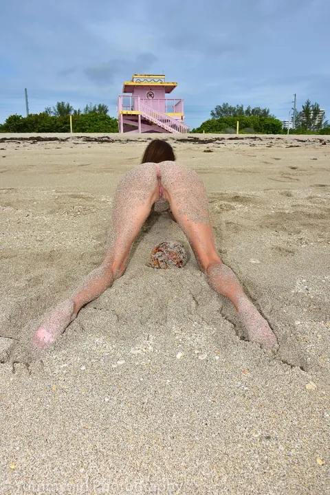 Sofie Marie: Tall Brunette MILF in Glasses Spreads on the Beach – photo 21 of 21