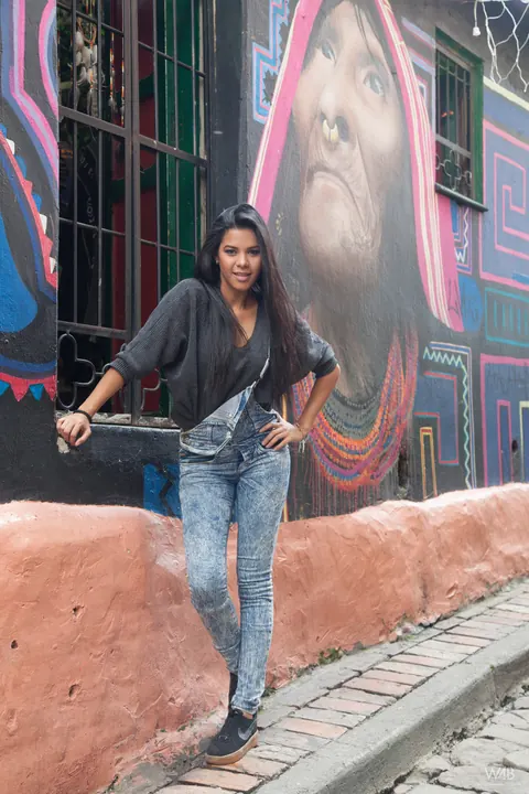 Kendra Roll: Colombian Brunette in Jeans Shows Off Her Big Tits and Pussy – photo 1 of 20