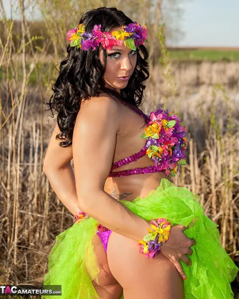 Isis Haze: Brunette MILF Flaunts Her Big Natural Tits in Latex Costume – photo 15 of 19