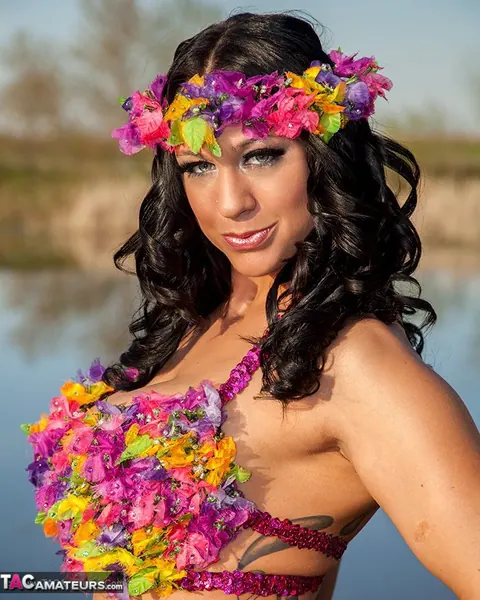 Isis Haze: Brunette MILF Flaunts Her Big Natural Tits in Latex Costume – photo 16 of 19