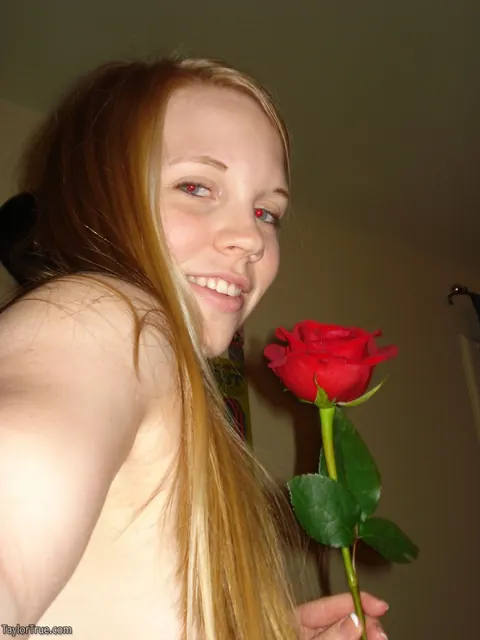 Taylor True: Blonde Amateur Pulls Her Panties Aside to Suck Cock and Spread – photo 15 of 15