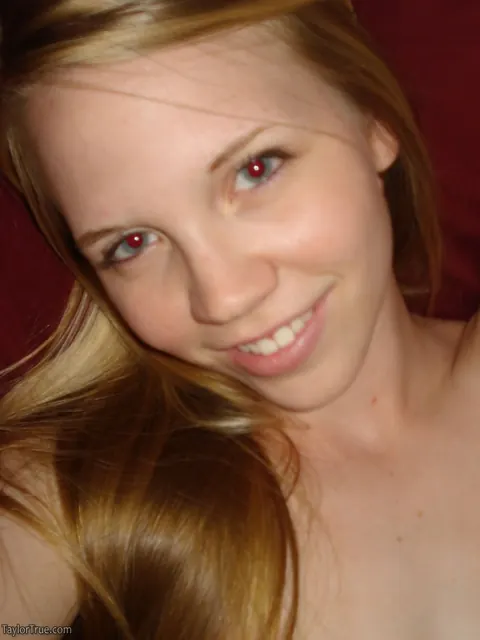 Taylor True: Blonde Amateur Pulls Her Panties Aside to Suck Cock and Spread – photo 14 of 15