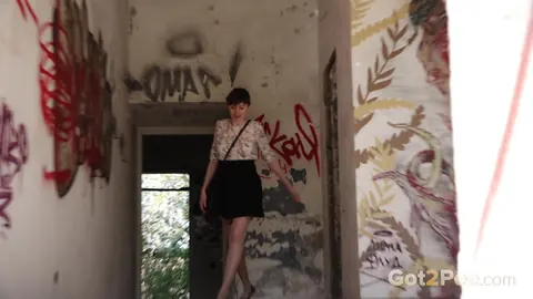 Short-Haired Woman in Stockings Squats to Piss Outdoors – photo 1 of 15