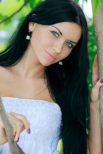 Brunette with Big Tits Strips Out of Her Dress and Spreads Wide