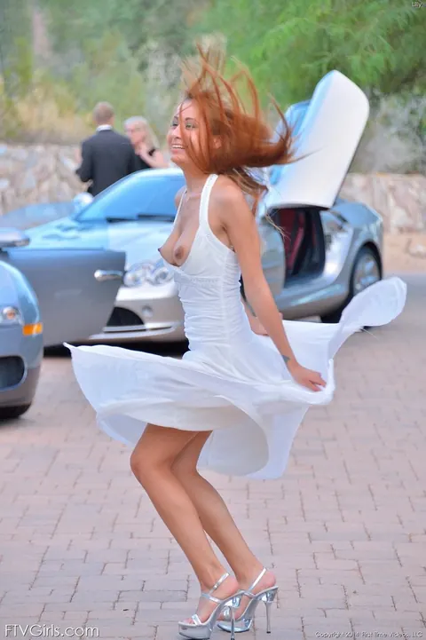Lily Evans: Latina Redhead in Panties and Heels Spreads Outdoors – photo 11 of 15