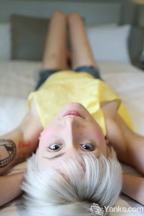 MOLLY DAE: Short-Haired Blonde Undresses and Reveals Her Tattooed Body – photo 9 of 18