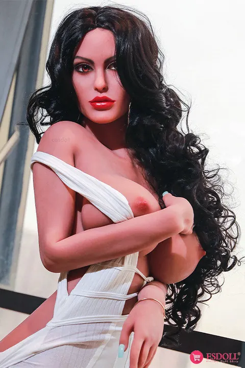 Tall Black-Haired Woman Reveals Her Big Tits – photo 7 of 21