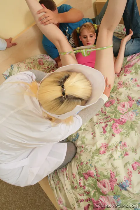 European Blonde with Big Tits Has Threesome Sex – photo 5 of 21