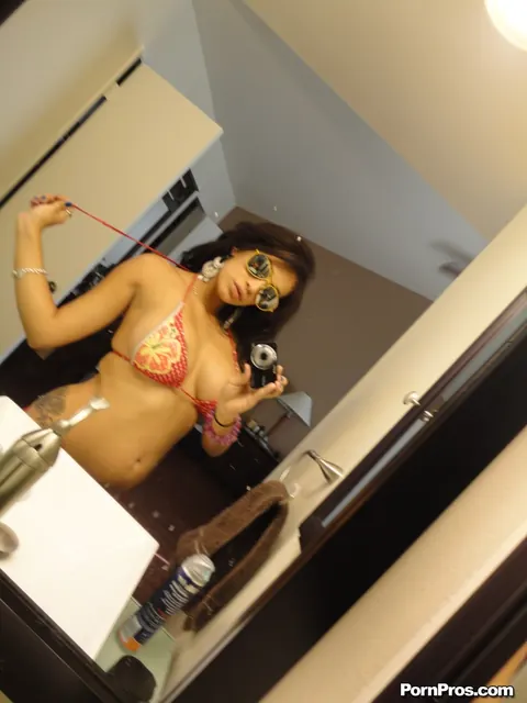 Jamie Valentine: Redhead Latina MILF Poses in a Bikini and Glasses – photo 10 of 17