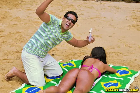 Adryanna Duarte: Tanned Latina MILF in a Bikini Takes Anal on the Beach – photo 1 of 16