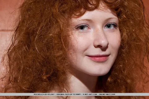 Thick Redhead Pulls Aside Her Panties and Shows Her Hairy Pussy – photo 18 of 18