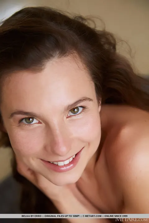 Busty Woman Spreads Her Sweet Pussy Wide – photo 18 of 18