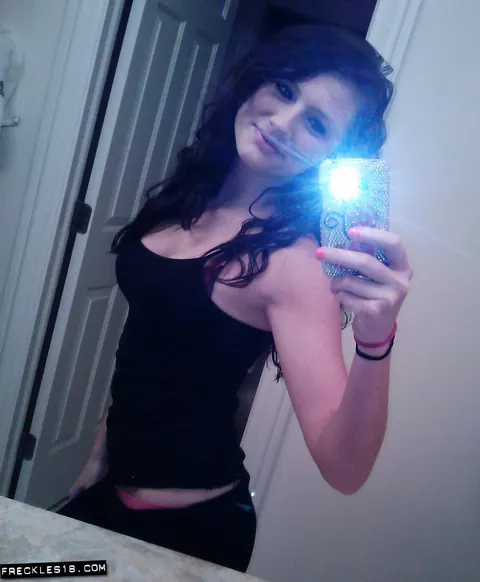 Brunette Amateur Takes Selfies in Panties Around the Bedroom – photo 7 of 11