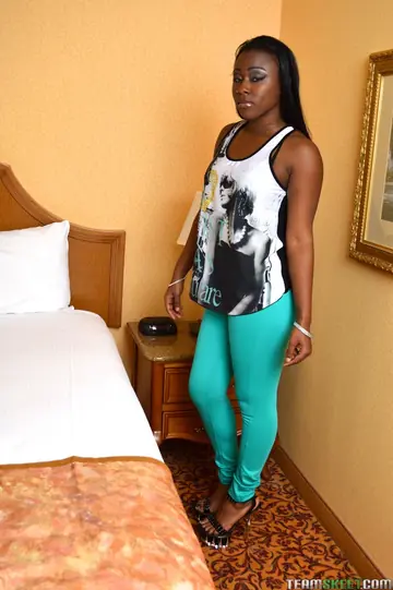 Cashmere Minage – Ebony Brunette Undresses and Spreads Her Black Pussy
