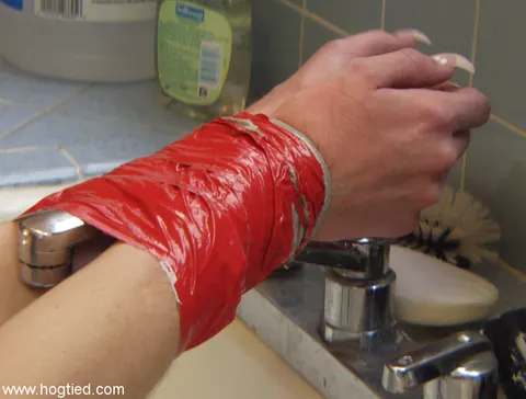 Michelle Monroe: Busty Slim PAWG Tied Up and Spreads on the Kitchen Counter – photo 4 of 17