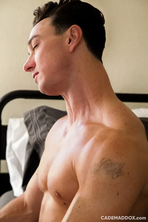 Athletic Hairy Man Strips Naked and Jerks Off – photo 5 of 18