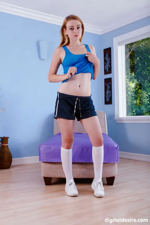 Alaina Fox: Redhead PAWG Strips Out of Her Shorts – photo 3 of 21