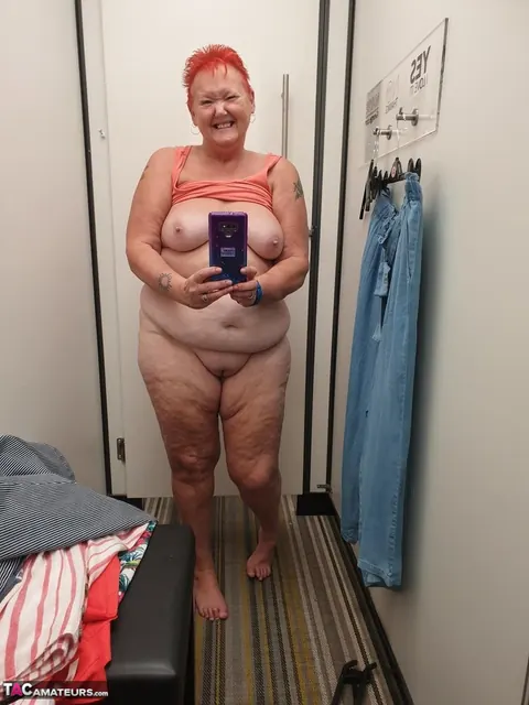 BBW Shows Her Big Tits and Ass on the Beach – photo 19 of 20
