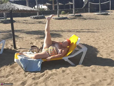 BBW Shows Her Big Tits and Ass on the Beach – photo 13 of 20