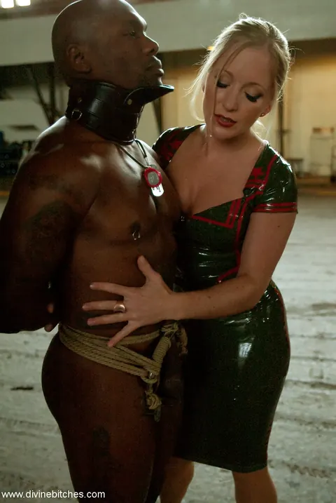 Dia Zerva: Blonde MILF in Latex and Heels Dominates Black Sub – photo 9 of 20