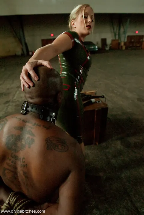 Dia Zerva: Blonde MILF in Latex and Heels Dominates Black Sub – photo 19 of 20