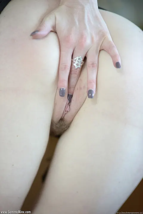 Gemma Minx: Redhead Strips Off Her Lingerie and Fingers Her Pussy in Heels – photo 12 of 12
