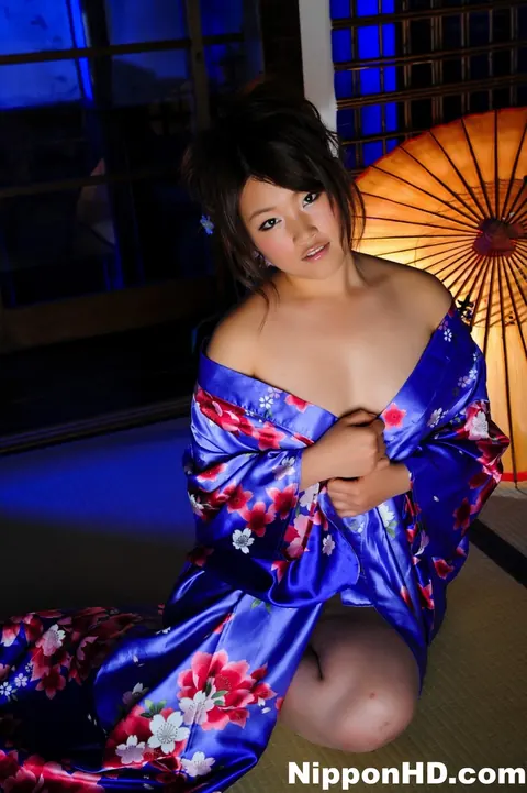 Japanese Brunette Opens Her Kimono and Stands Nude – photo 7 of 12