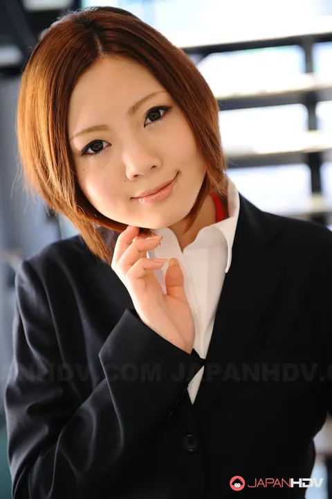 Iroha Kawashima: Japanese Redhead Exposes Bra Under Skirt in the Office – photo 2 of 15