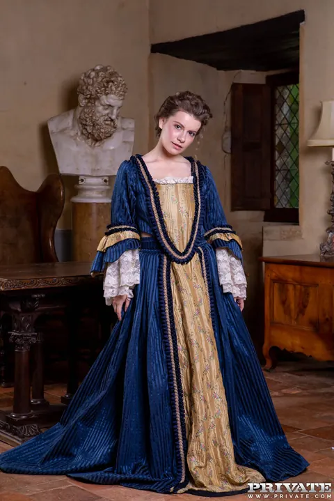 Alice Wayne: European Brunette in Costume Gets Fucked in the Ass – photo 1 of 12