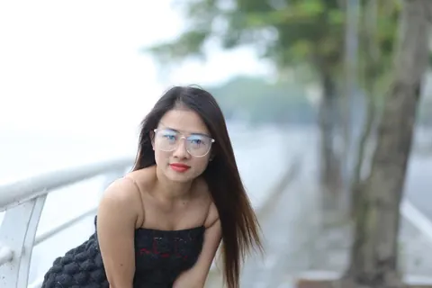 Asian Woman in Glasses Poses Nude in Public – photo 6 of 21