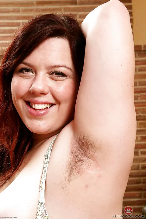 BBW MILF Flaunts Her Hairy Armpits and Big Natural Tits – photo 4 of 16