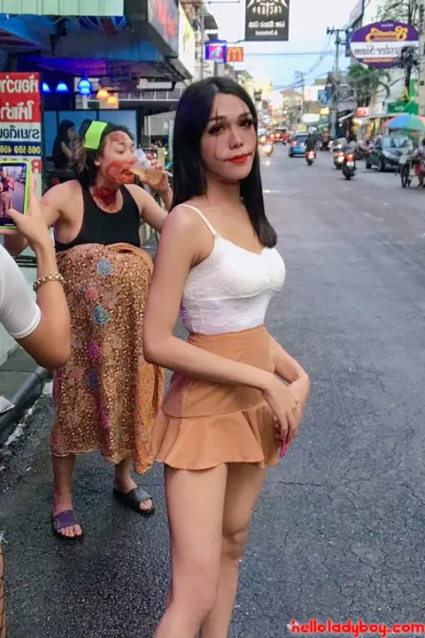 Asian Trans Woman Strips and Shows Her Body – photo 20 of 20