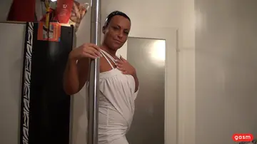European PAWG Gives a Blowjob and Takes a Facial