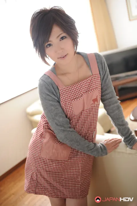 Kaede Oshiro: Japanese MILF Stands Handcuffed and Gagged in a Skirt – photo 5 of 15