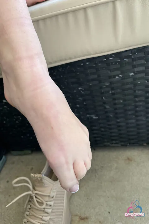 Britt Blair: Blonde in Socks and Shorts Spreads Her Pussy Outdoors – photo 3 of 21