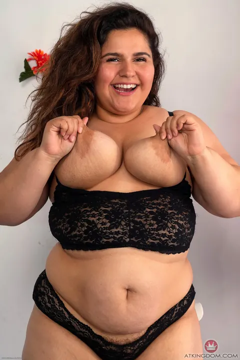 Karla Lane: Chubby Latina with Big Natural Tits Spreads Her Hairy Pussy – photo 9 of 20