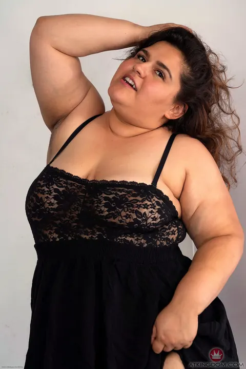 Karla Lane: Chubby Latina with Big Natural Tits Spreads Her Hairy Pussy – photo 4 of 20
