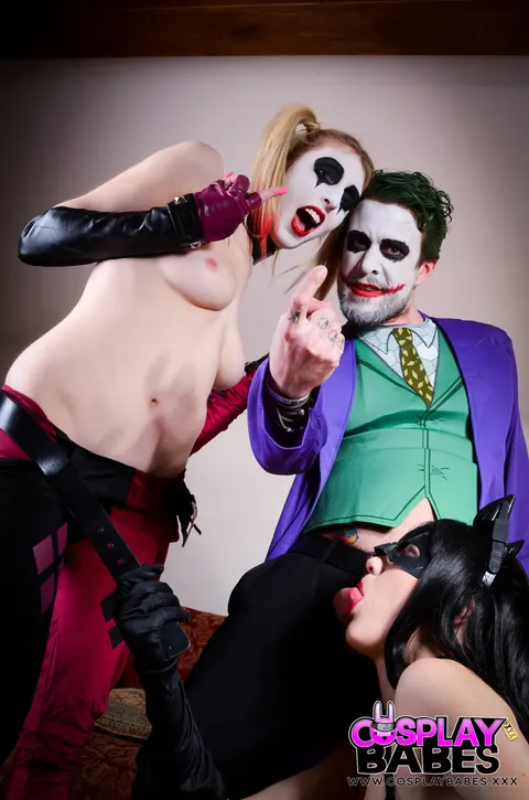 Jessica Jensen: Blonde in Costume and Glasses Sucks Cock in a Threesome – photo 18 of 21