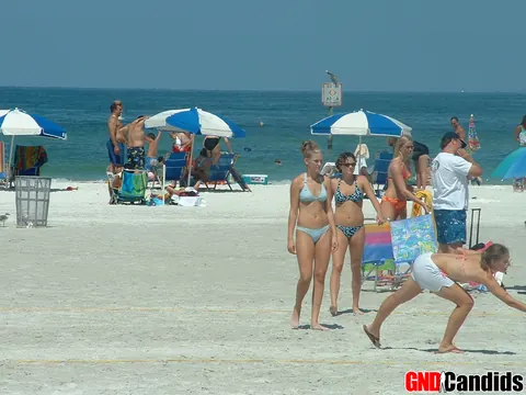 Blonde PAWG in a Bikini Poses on the Beach – photo 8 of 12