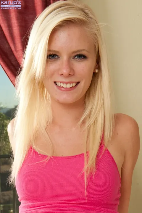 Elaina Raye: Blonde with Big Tits Pulls Panties Aside and Spreads Her Shaved Pussy – photo 2 of 15