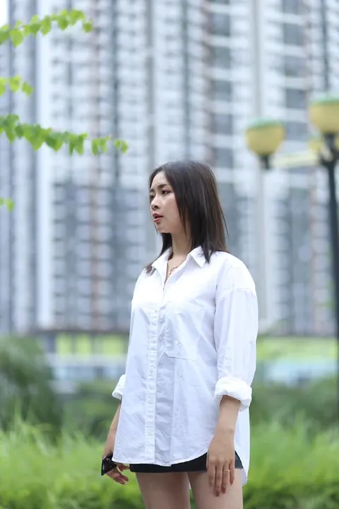 Asian Woman Strips Out of Her Shorts and Top Outdoors – photo 13 of 21