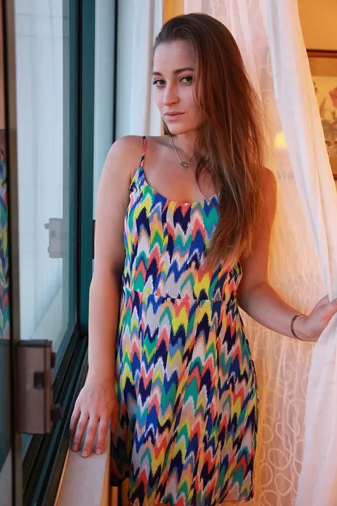 Dani Daniels: Brunette with Big Natural Tits Strips in the Hotel and Spreads Wide – photo 5 of 16