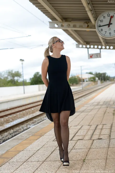 Thick European MILF in Heels and Glasses Fingers Herself at a Train Station – photo 2 of 21
