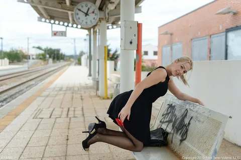 Thick European MILF in Heels and Glasses Fingers Herself at a Train Station – photo 16 of 21