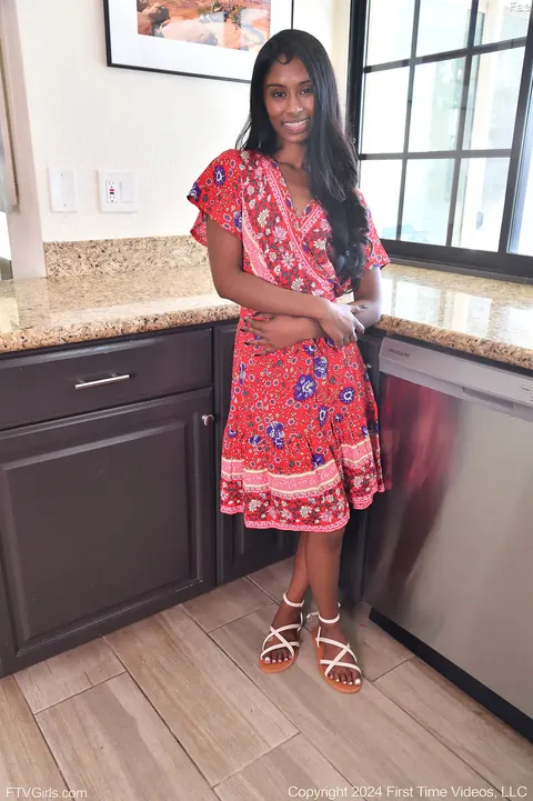 Fae Love: Indian Brunette Amateur Undresses and Uses a Dildo in the Kitchen – photo 1 of 20